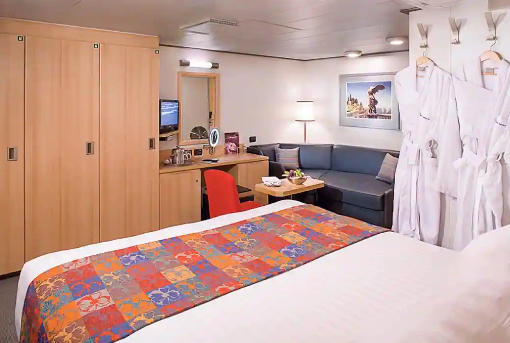 niuew-amsterdam-interior-110117-room-detail-c027.jpg.image.1040.700.high